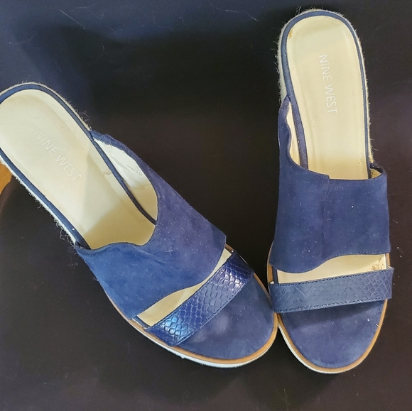 Shoes - Picture 5 of 5